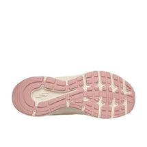 skechers-athletic-mesh-bungee