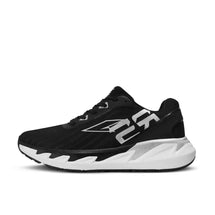 BLACK /WHITE