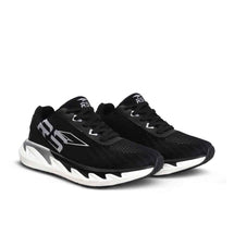 BLACK /WHITE