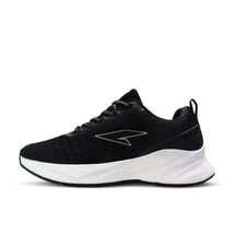 BLACK /WHITE