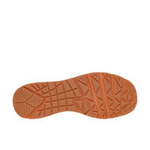 skechers-deboss-on-air