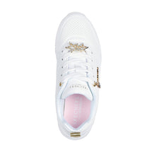 skechers-embossed-lace