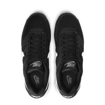 nike-air-max-command-leather