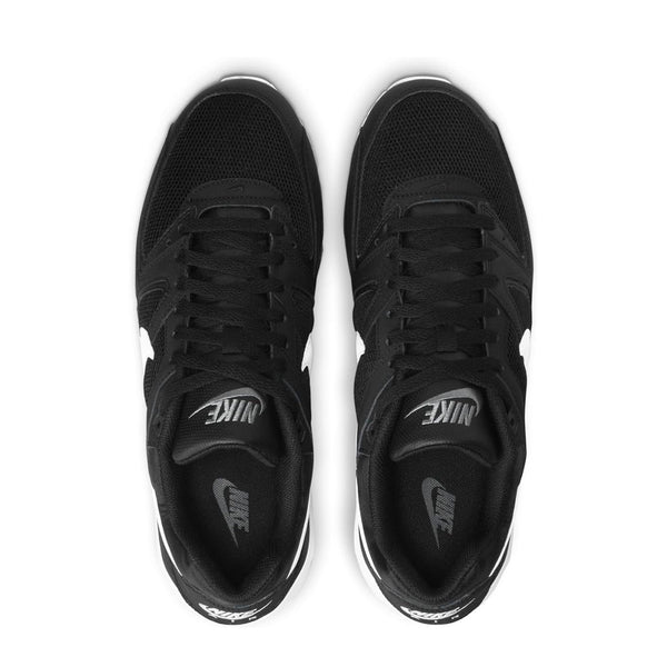 nike-air-max-command-leather