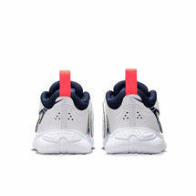 nike-team-hustle-d11