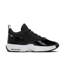 nike-jordan-max-aura-6