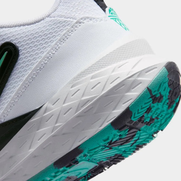 nike-team-hustle-d12