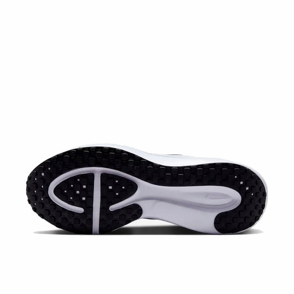 nike-revolution-8