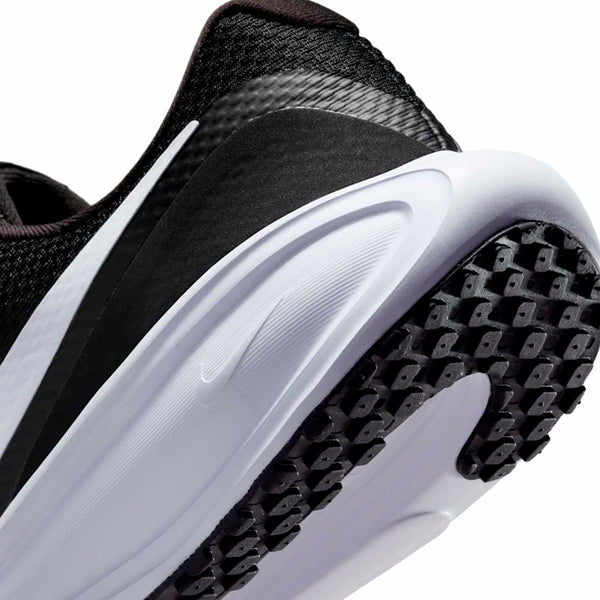 nike-revolution-8