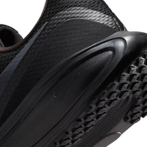 nike-revolution-8