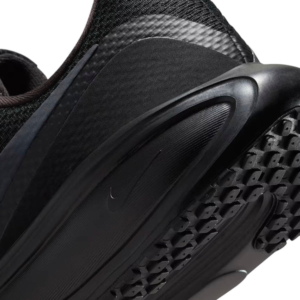 nike-revolution-8