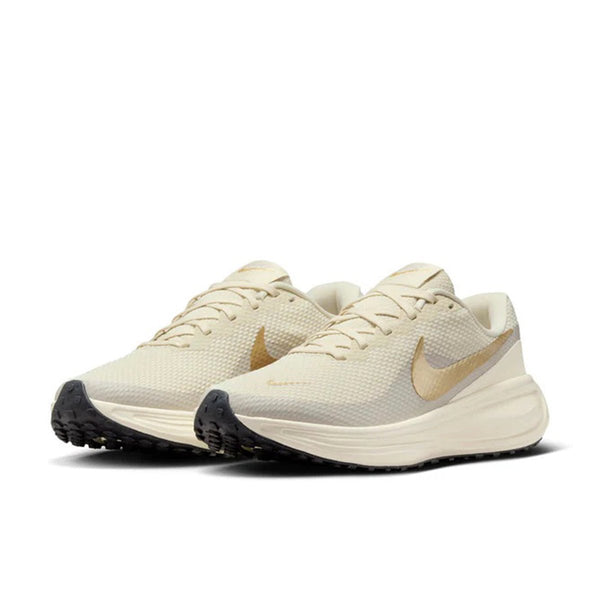 nike-revolution-8