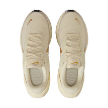 nike-revolution-8