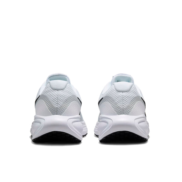 nike-revolution-8