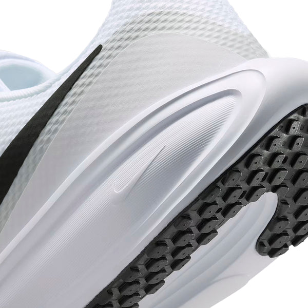 nike-revolution-8