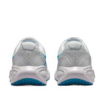 nike-revolution-8