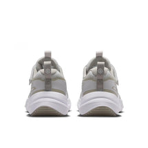 nike-cosmic-runner