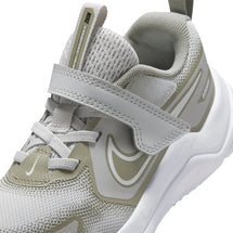 nike-cosmic-runner