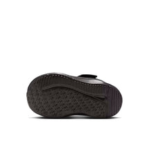 nike-cosmic-runner