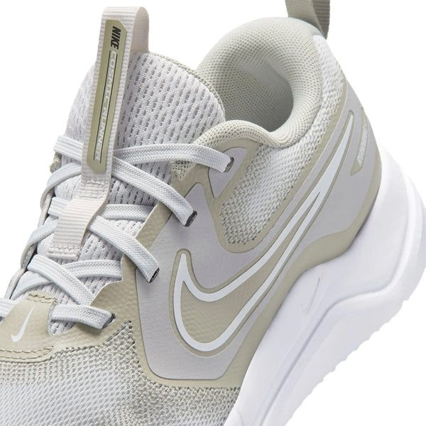 nike-cosmic-runner