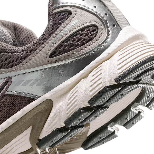 nike-v5-rnr-8p-pc