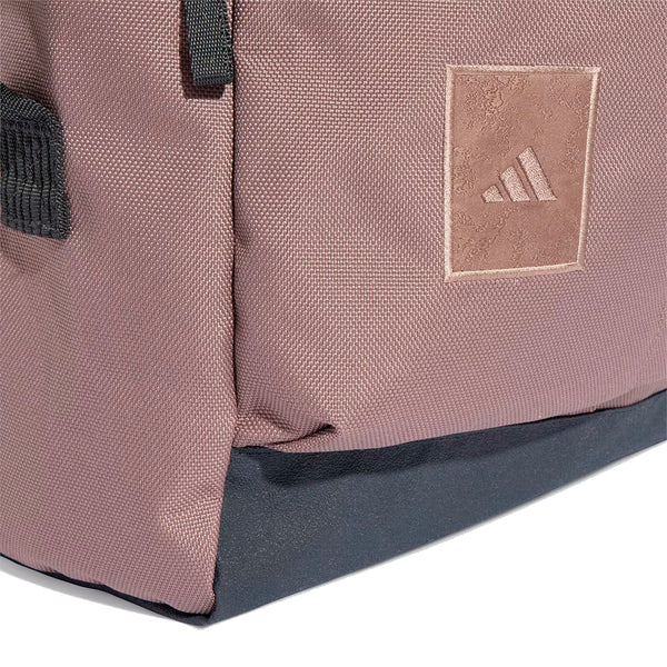 adidas-utlility-bp-boxy