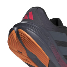 adidas-questar-3