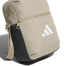 adidas-essentials-organizer